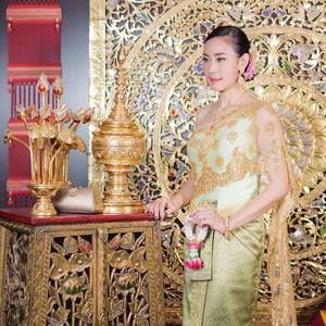 Meet your Posher, Ampaporn